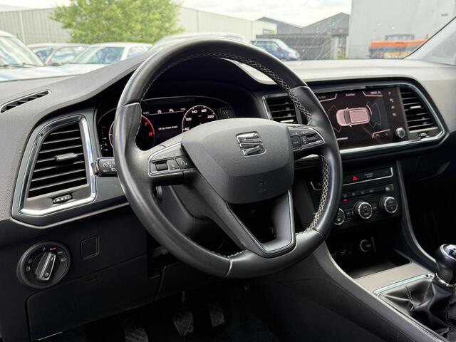 Seat ATECA BWJ 2020 1.0 EcoTSI 116 PK Style Business Intense TREKHAAK | PANORAMADAK | VIRTUAL COCKPIT | APPLE CARP. | ANDROID AUT. | NAVI | CLIMA | CRUISE | BLUETOOTH | CAMERA | PDC | LMV | MULTIFUNCT. STUUR