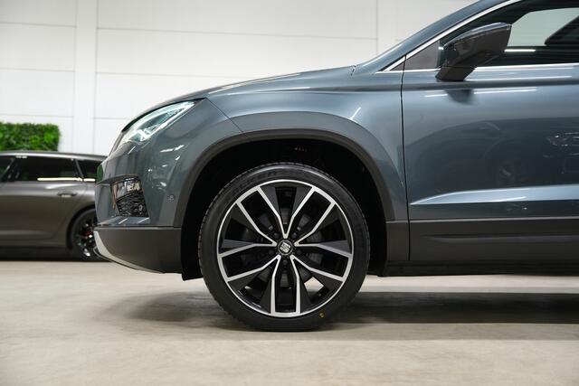 Seat ATECA 1.5 TSI Xcellence DSG * Pano - Trekhaak - 19" - Keyless - Camera - Beats - ACC - App *