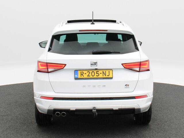 Seat ATECA 2.0 TSi 190 Pk Automaat FR 4DRIVE | Trekhaak | 360° Camera | Panorama dak | Cruise Control | CarPlay | 19 Inch