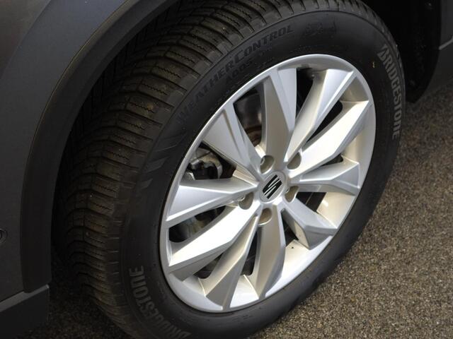 Seat ATECA 1.5 TSI Style Business Intense Airco Cruise Control Navigatie Virtual Cockpit Privacy Glass PDC VA Camera