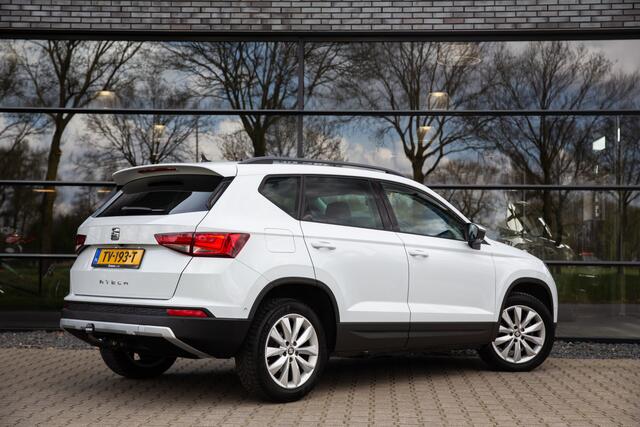 Seat ATECA 1.0 EcoTSI Style Business Intense , Trekhaak, Achteruitrijcamera, Carplay,