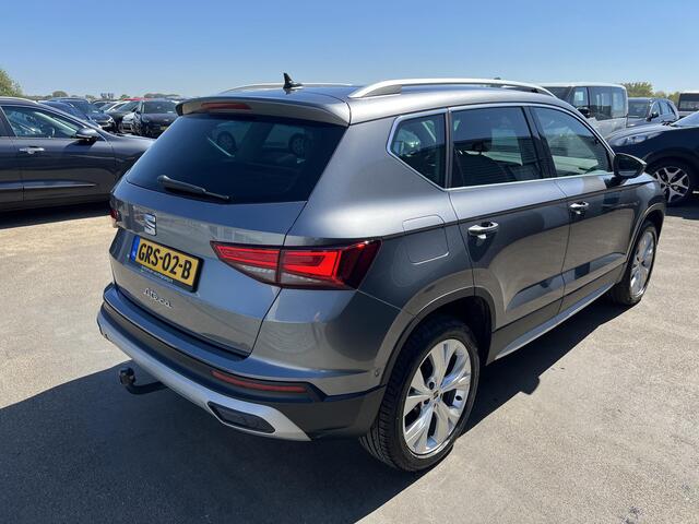 Seat ATECA 1.5 TSI Xperience Business Intense Auto VOL luxe, panoramadak, trekhaak, 360° camera, keyless, stuurverwarming, dodehoek