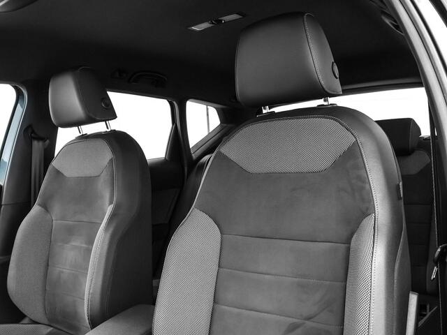 Seat ATECA 1.5 TSI 150pk DSG FR Business Intense · 360 Camera · Apple/Android Car Play · Keyless · Wegklapbare Trekhaak · Stoelverwarming ·