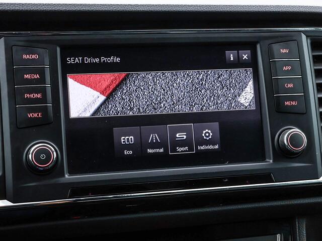 Seat ATECA 1.5 TSI 150pk DSG FR Business Intense · 360 Camera · Apple/Android Car Play · Keyless · Wegklapbare Trekhaak · Stoelverwarming ·