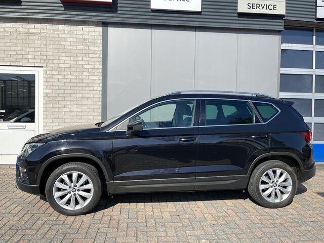 Seat ATECA 1.0 EcoTSI Style Business Intense / PARKEER SENSOREN V+A/ CAMERA/ CRUISE CONTROL/ ELEK. ACHTERKLEP/ BLUETOOTH/ CLIMA/ DAB/ NAVI/ 17'' LMV