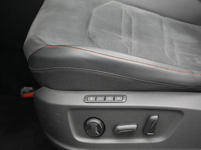 Seat ATECA 1.5 TSI 150 pk DSG FR Business Intense | Panoramadak | Trekhaak | Geheugenstoel | 360 Camera | Adaptief onderstel | Beats audio | Leder/alcantara