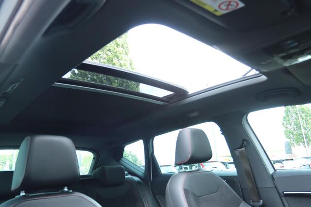 Seat ATECA 2.0 ECOTSI FR 4DRIVE AUT. | PANO | CARPLAY | 360 CAMERA | ACC | TREKHAAK | SEAT AUDIO | DODEHOEK