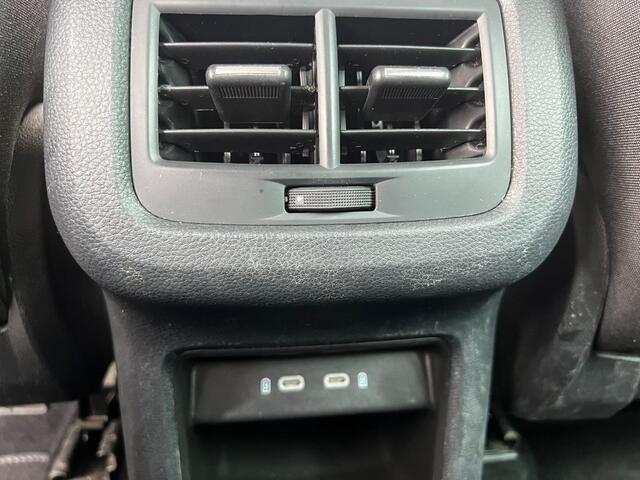 Seat ATECA 1.0TSI 110pk Style Business | Camera | Elek Trekhaak