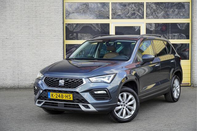Seat ATECA 1.5 TSI Style Business Intense BJ2021 Lmv 17" | Led V+A | Pdc | Panoramadak | Elek. trekhaak | Achteruitrijcamera | App-Connect | Navi | Climate control | Cruise control | Lederen bekleding | Verwarmd stuur | Verwarmde voorstoelen | Extra getint glas