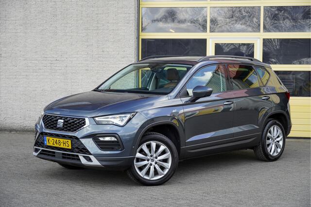 Seat ATECA 1.5 TSI Style Business Intense BJ2021 Lmv 17" | Led V+A | Pdc | Panoramadak | Elek. trekhaak | Achteruitrijcamera | App-Connect | Navi | Climate control | Cruise control | Lederen bekleding | Verwarmd stuur | Verwarmde voorstoelen | Extra getint glas