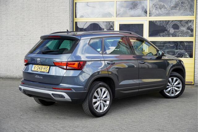 Seat ATECA 1.5 TSI Style Business Intense BJ2021 Lmv 17" | Led V+A | Pdc | Panoramadak | Elek. trekhaak | Achteruitrijcamera | App-Connect | Navi | Climate control | Cruise control | Lederen bekleding | Verwarmd stuur | Verwarmde voorstoelen | Extra getint glas