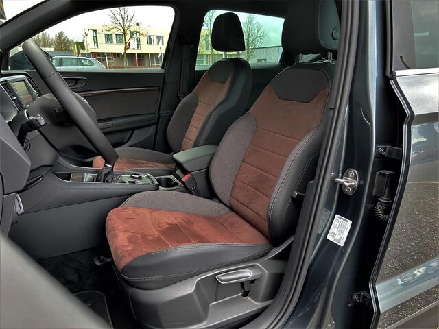 Seat ATECA 1.5 TSi 150 pk Xcellence Business Intense | Trekhaak | 360 ° Camera | Elktr. Achterklep