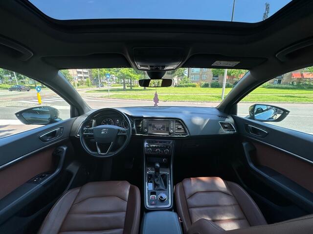 Seat ATECA 1.4 Eco TSi Xcellence Automaat Panoramadak Camera Navi Cruise Trekhaak