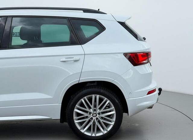 Seat ATECA 1.5 TSI FR Business Intense FR - ACC - TREKHAAK - CAMERA - STOELVERWARMING