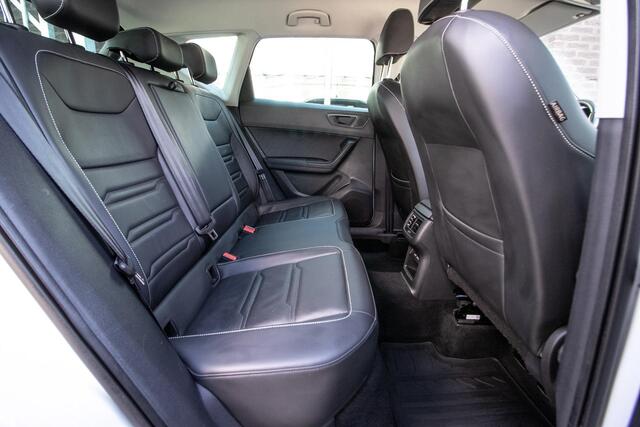 Seat ATECA 1.5 TSI Style Business Intense | Leder | 1800kg trekgewicht | Trekhaak | All Season banden |