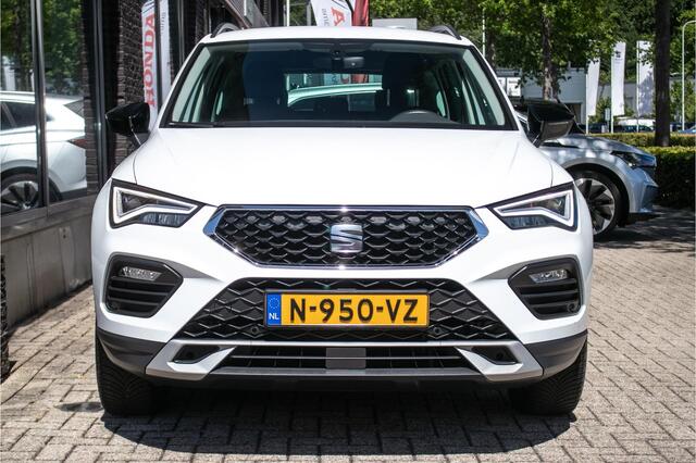 Seat ATECA 1.5 TSI Style Business Intense | Leder | 1800kg trekgewicht | Trekhaak | All Season banden |