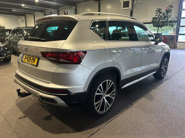 Seat ATECA 1.5 TSI Xperience Business Intense Panorama | 360 Camera | Trekhaak | Virtual | Stoelverwarming