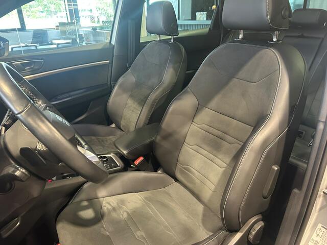 Seat ATECA 1.5 TSI Xperience Business Intense Panorama | 360 Camera | Trekhaak | Virtual | Stoelverwarming