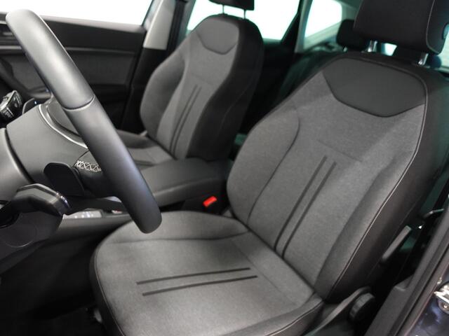 Seat ATECA 1.5 TSI Style DSG Business Intense Climate Control Cruise Control Navigatie Apple Carplay/Android Auto Virtual Cockpit Privacy Glass PDC VA Camera