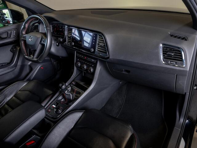 Seat ATECA 1.5 TSI FR Business Intense 150pk / Achteruitrijcamera / Trekhaak / Adaptieve cruise control / Lederen bekleding / Beats audio / Stoelverwarming / Navigatie / Apple carplay /