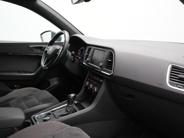 Seat ATECA 1.4 EcoTSI Xcellence 150pk | Trekhaak Af Fabriek | Camera | Sfeerverlichting | Apple Carplay | Keyless | Cruise Control | LED Koplampen | Navigatie | 18"L.M |