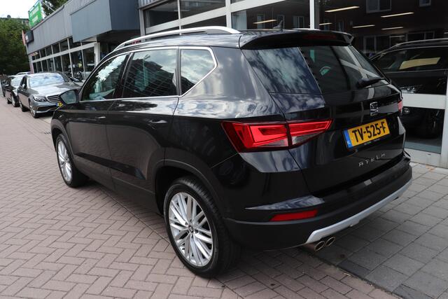 Seat ATECA 1.5 TSI Xcellence Business Intense. Panoramadak, Trekhaak.
