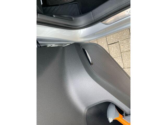 Seat ATECA 1.4 EcoTSI Xcellence 150PK / 110kW DSG, NL auto, 1e eigenaar nieuwe door ons geleverd en onderhouden, verwarmbare voorstoelen, draadloze telefoonlader, achteruitrijcamera (Rear View), keyless go & entry, rondomzichtcamera (Area View), elektrische achterklep, 18" LMV, zwarte dakhemel, 2-zone climatronic, parkeerassistent (Park Assist) full LED verlichting, privacy glas, adaptieve cruise control (ACC) etc.