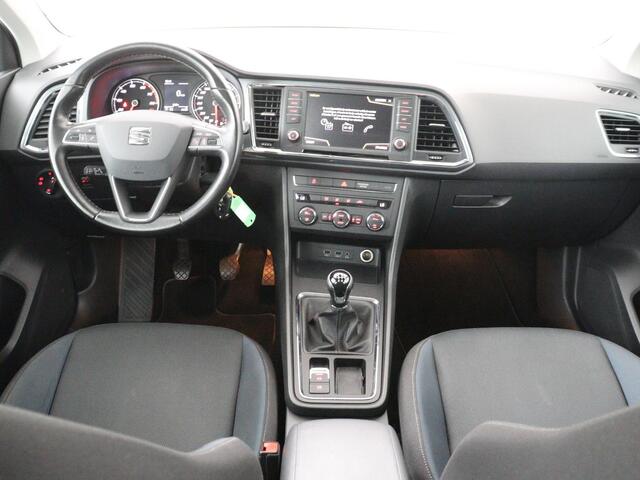 Seat ATECA 1.0 EcoTSI Style | Navigatie | Carplay | Cruise control | Park assist | Climate control | Trekhaak