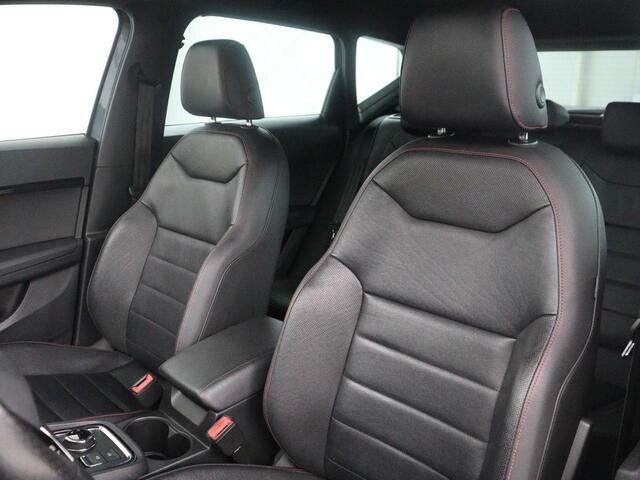 Seat ATECA Ateca1.4 EcoTSI FR | Leder | Stoelverwarming | Climate control | Cruise control | Camera | Park assist | Carplay | Seat Sound | Navigatie | Sfeerverlichting