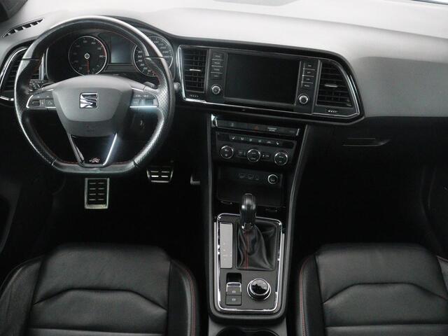 Seat ATECA Ateca1.4 EcoTSI FR | Leder | Stoelverwarming | Climate control | Cruise control | Camera | Park assist | Carplay | Seat Sound | Navigatie | Sfeerverlichting
