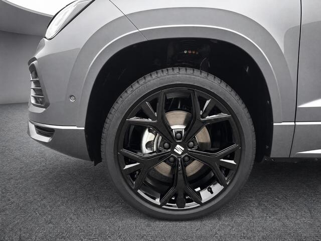 Seat ATECA FR Business Intense 1.5 TSI 110 kW / 150 PK SUV 7 | Graphite Grey | Glossy Black Velgen | 5000,- Euro Korting!!