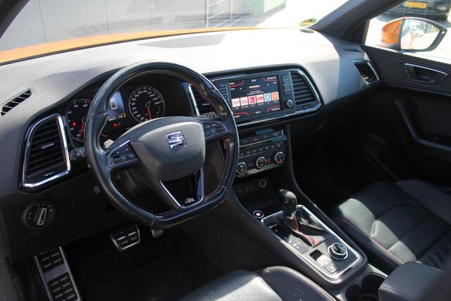 Seat ATECA 2.0 EcoTSI FR 4DRIVE Business Intense | Incl. 12 maanden garantie | Trekhaak | 360 camera | Parkeersensoren | Schuif/kantel dak | Climate control | Cruise control | Apple Carplay/Android Auto | Airco | Bluetooth | Elektrische kofferklep | Lichtmetalen velgen