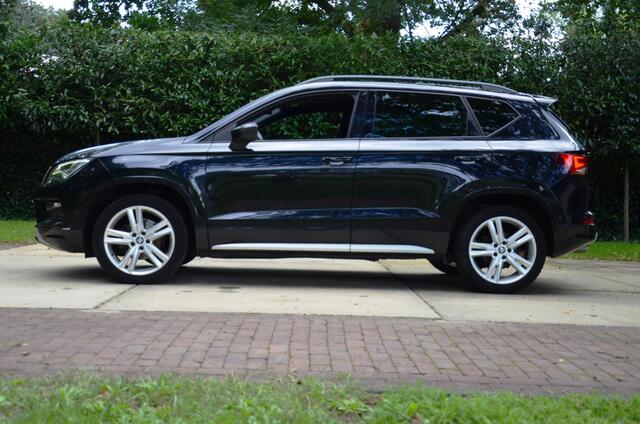 Seat ATECA 1.5 TSI FR Business Intense Automaat/Navi/Led/Pdc/Ecc/Panoramadak/Virtueel dashboard/cruise control adaptief met Stop&Go/Audio installatie premium/Trekhaak/Achteruitrijcamera