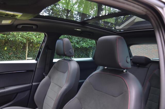 Seat ATECA 1.5 TSI FR Business Intense Automaat/Navi/Led/Pdc/Ecc/Panoramadak/Virtueel dashboard/cruise control adaptief met Stop&Go/Audio installatie premium/Trekhaak/Achteruitrijcamera
