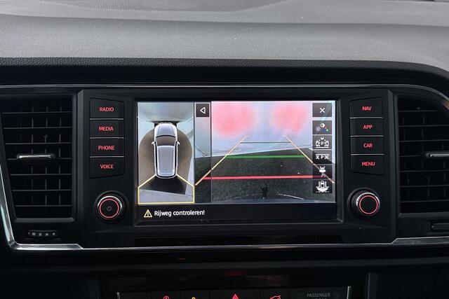 Seat ATECA 1.4 EcoTSI Xcellence (PANORAMADAK, CAMERA, STOELVERWARMING, TREKHAAK)