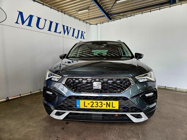 Seat ATECA 1.5 TSI Style Business Intense / Trekhaak / Pano / Camera / NL Auto