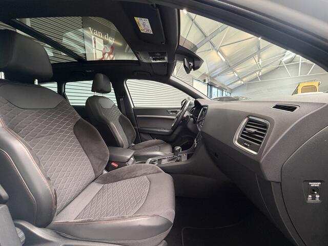 Seat ATECA 1.5 TSI FR/PANO/DODE HOEK/TREKH WEGKL/CAM/19 INCH/ENZ