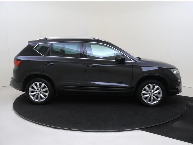 Seat ATECA 1.5 TSI Style Business Intense | Trekhaak | Parkeerassistent | Adaptieve cruise control | Keyless | Stoel- en stuurwielverwarming | Navigatie | Achteruitrijcamera |