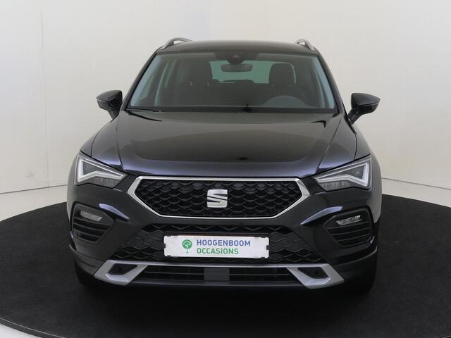 Seat ATECA 1.5 TSI Style Business Intense | Trekhaak | Parkeerassistent | Adaptieve cruise control | Keyless | Stoel- en stuurwielverwarming | Navigatie | Achteruitrijcamera |