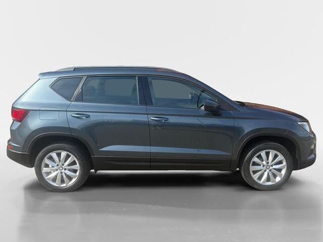 Seat ATECA 1.5 TSI Style Business Intense | Automaat | Apple Carplay/Android Auto | Trekhaak | Climate Control | Adaptief Cruise Control | Stoelverwarming | Camera | Navigatie | Stuurbediening