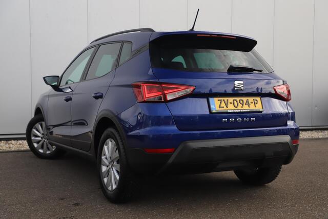 Seat Arona 1.0 TSI Style Business Intense Keyless Navigatie Clima Adaptive Cruise Stoelverwarming 16 inch LMV Carplay Android Bluetooth PDC