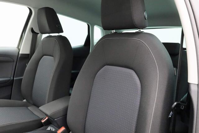 Seat Arona 1.0 TSI 110PK DSG Style Business Intense | Navi | Virtual Cockpit | Cruise | Clima | 17 inch | Privacy glas | Apple Carplay / Android Auto