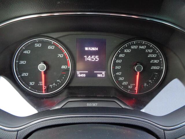Seat Arona 1.5 TSI EVO FR Business Intense LED-koplampen Stoelverwarming 1e Eig.