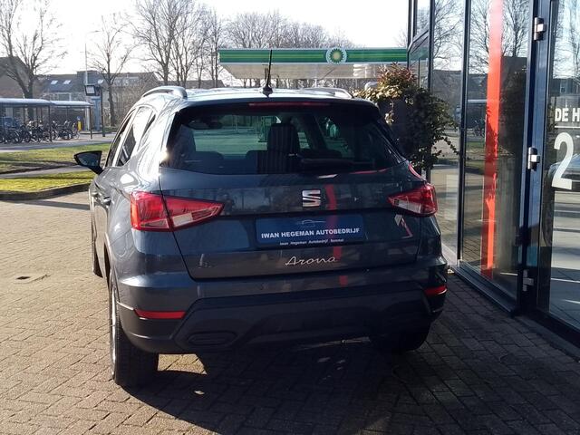 Seat Arona 1.0 EcoTSI Style | Navigatie | Apple Carplay | ECC | PDC + Camera | LM Velgen
