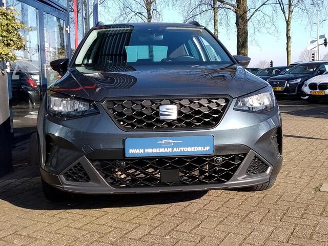 Seat Arona 1.0 EcoTSI Style | Navigatie | Apple Carplay | ECC | PDC + Camera | LM Velgen