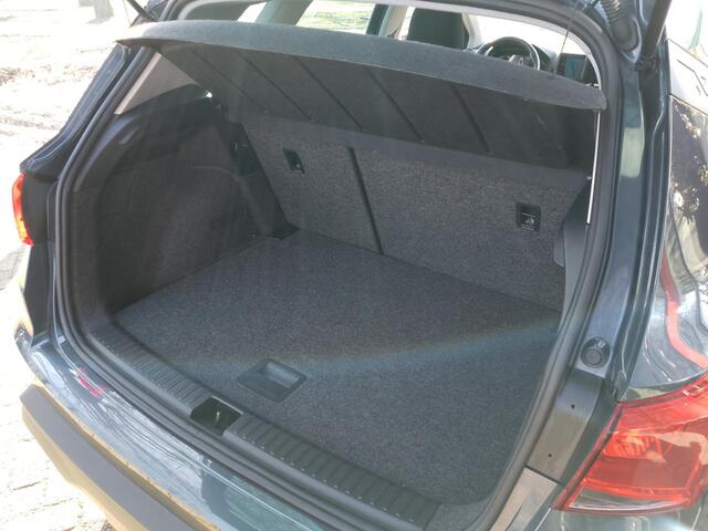 Seat Arona 1.0 EcoTSI Style | Navigatie | Apple Carplay | ECC | PDC + Camera | LM Velgen