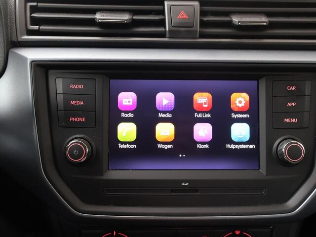 Seat Arona 1.0 TSI Style | 95 PK | Trekhaak | Apple CarPlay / Android Auto | Parkeersensoren achter |