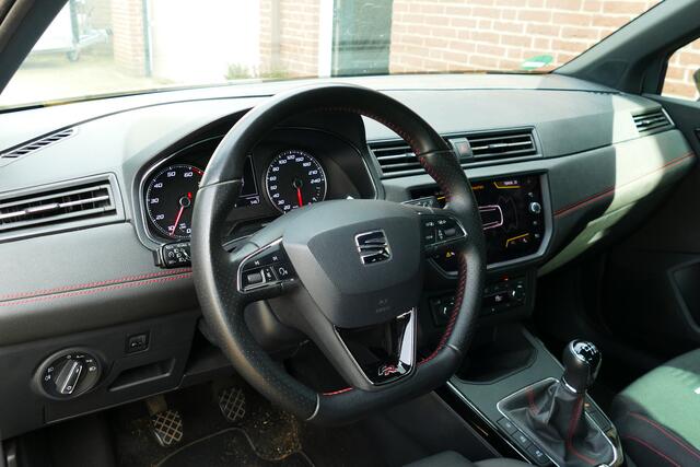 Seat Arona 1.0 TSI FR Xcellence Intense. Navi, Camera, Clima, Cruise, Haak 1100kg
