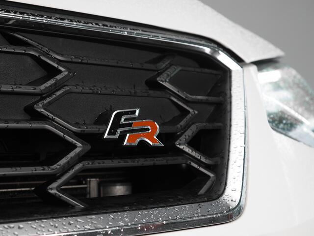 Seat Arona 1.0 TSI Xcellence Business Intense | Noodremassistent | Adaptive Cruise Control | Stoelverwarming | Parkeersensoren achter | Apple CarPlay/ Android Auto
