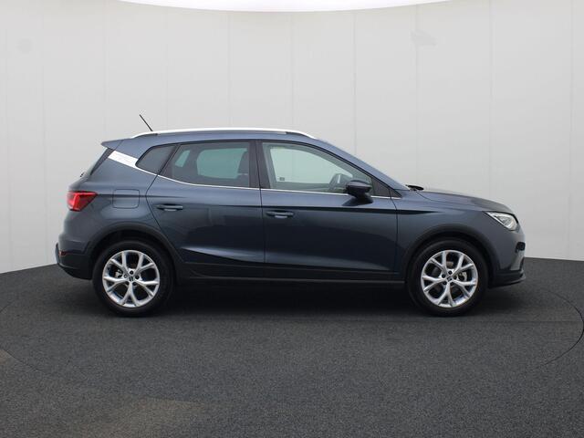 Seat Arona 1.5TSI/150PK EVO FR DSG · App connect · Parkeersensoren + camera · Stoelverwarming · Garantie tot april 2025